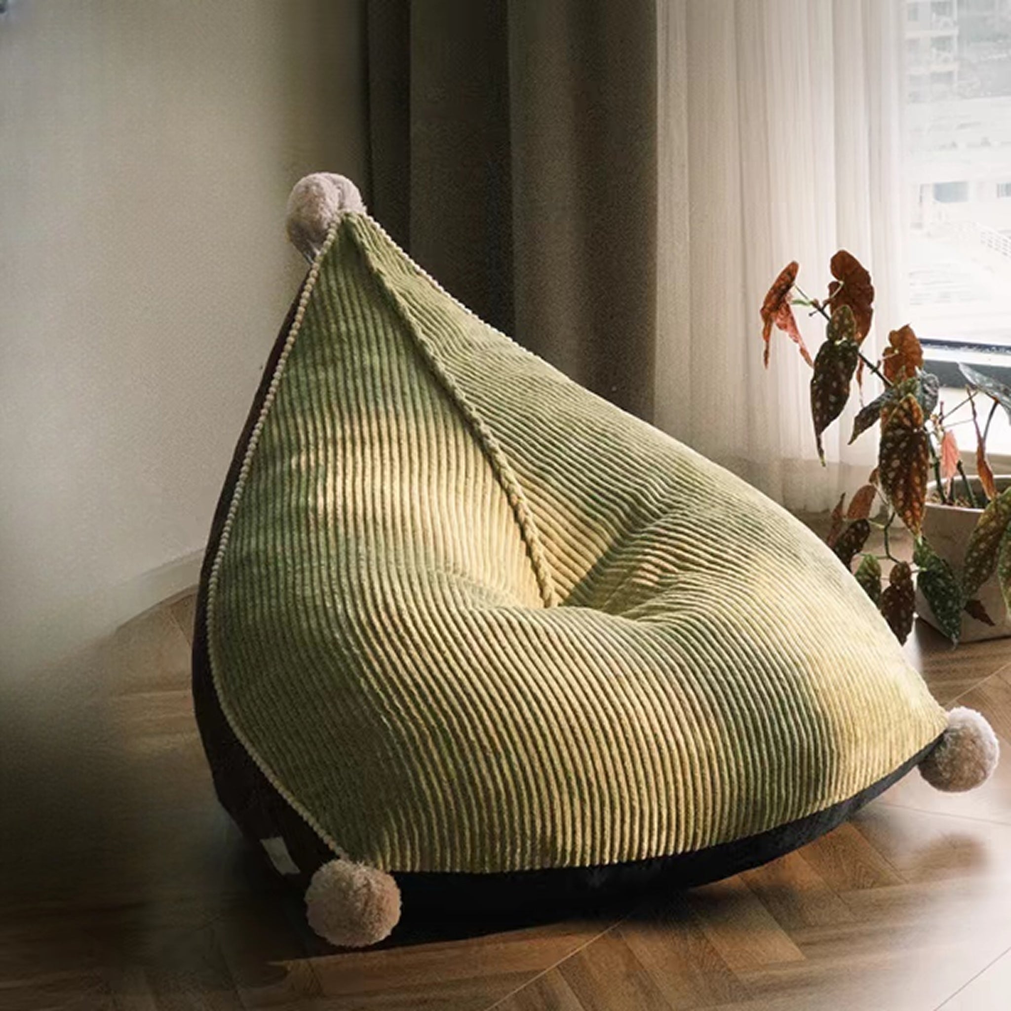 Trigon Pouf - Green