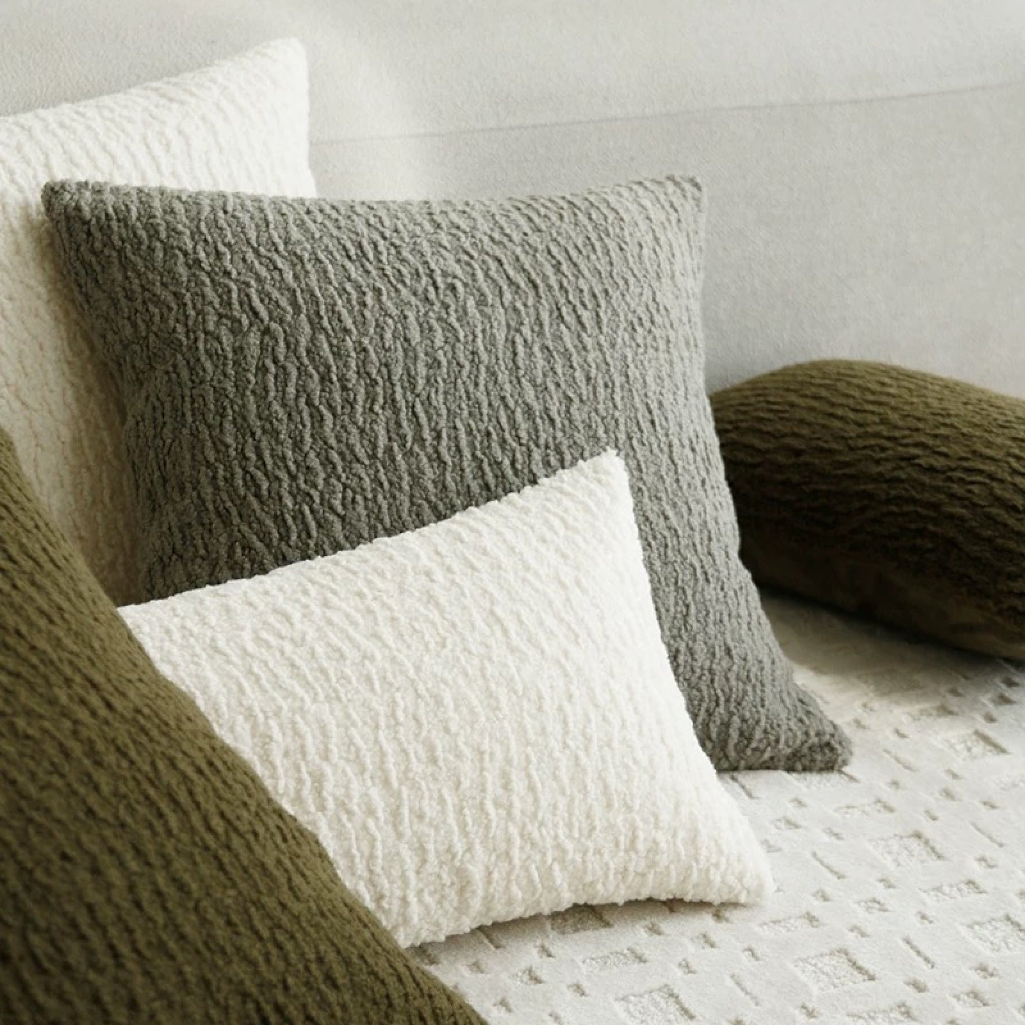 Reyas Square Pillow - Green